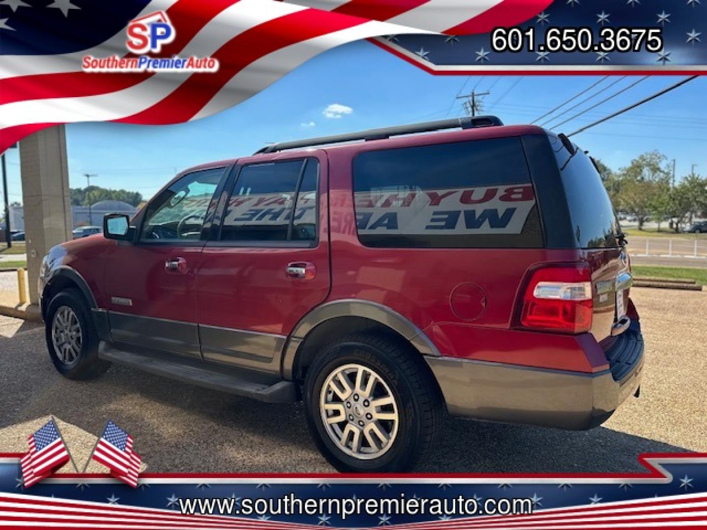 2007 RED FORD EXPEDITION XLT (1FMFU15537L) , located at 922 W. Beacon St., Philadelphia, MS, 39350, (601) 650-3675, 32.770447, -89.127151 - Photo#3