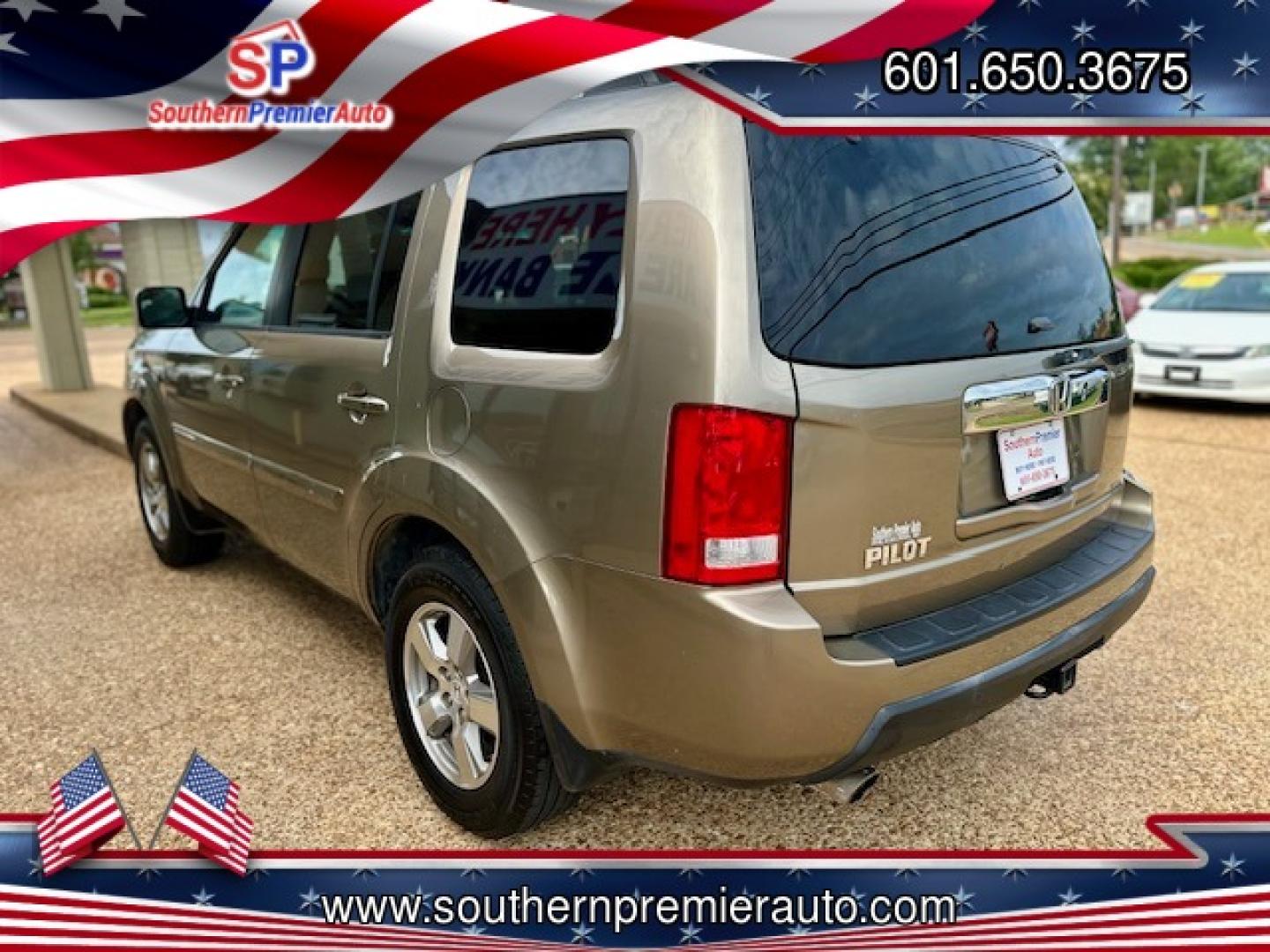 2010 TAN HONDA PILOT EXL (5FNYF3H52AB) , located at 922 W. Beacon St., Philadelphia, MS, 39350, (601) 650-3675, 32.770447, -89.127151 - Photo#3