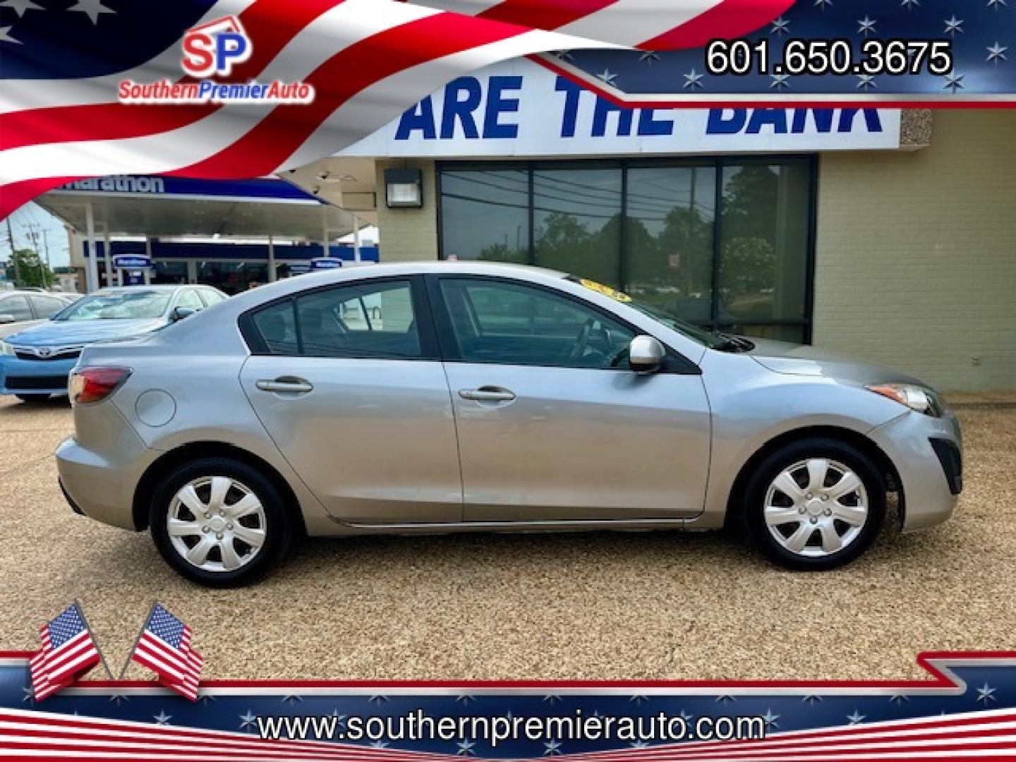 2011 SILVER MAZDA MAZDA3 I SPORT (JM1BL1UF7B1) , located at 922 W. Beacon St., Philadelphia, MS, 39350, (601) 650-3675, 32.770447, -89.127151 - Photo#6