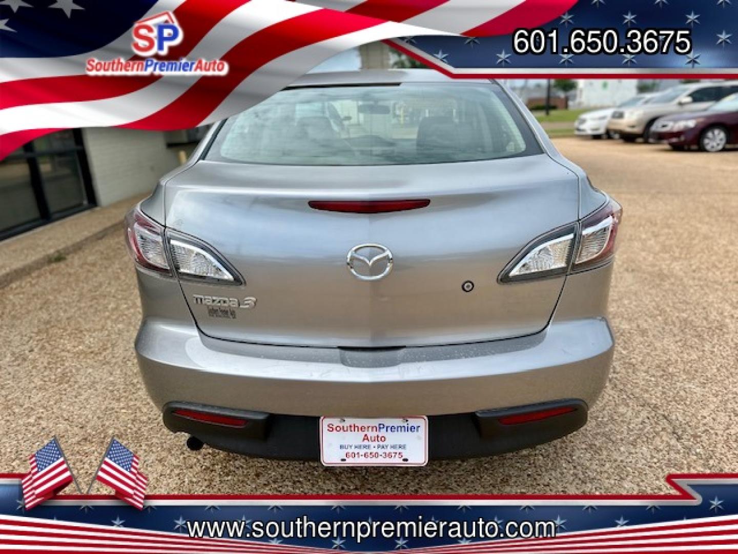 2011 SILVER MAZDA MAZDA3 I SPORT (JM1BL1UF7B1) , located at 922 W. Beacon St., Philadelphia, MS, 39350, (601) 650-3675, 32.770447, -89.127151 - Photo#4