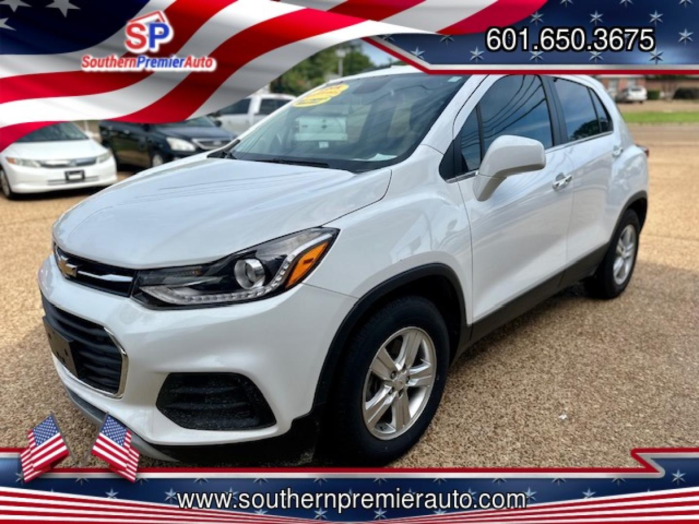 2018 WHITE CHEVROLET TRAX 1LT (KL7CJLSB9JB) , located at 922 W. Beacon St., Philadelphia, MS, 39350, (601) 650-3675, 32.770447, -89.127151 - Photo#2