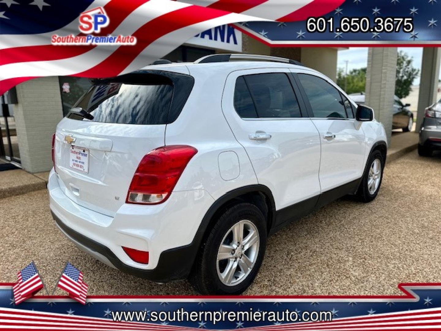 2018 WHITE CHEVROLET TRAX 1LT (KL7CJLSB9JB) , located at 922 W. Beacon St., Philadelphia, MS, 39350, (601) 650-3675, 32.770447, -89.127151 - Photo#5