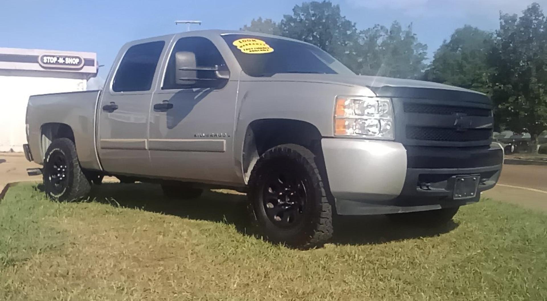 2008 TAN /Black CHEVROLET SILVERADO LS; LT; LT LS Crew Cab 2WD (3GCEC13C48G) with an 4.8L V8 OHV 16V engine, 4-Speed Automatic Overdrive transmission, located at 922 W. Beacon St., Philadelphia, MS, 39350, (601) 650-3675, 32.770447, -89.127151 - 2008 Chevrolet Silverado 1500 LS Crew Cab 2WD Year:2008 Make:Chevrolet Model:Silverado 1500 Engine:4.8L V8 OHV 16V Body:CREW CAB PICKUP 4-DR Transmission:4-Speed Automatic Overdrive Drive Type:RWD Trim:LS Crew Cab 2WD Black Leather interior 6-Seater Pioneer Radio Easy Credit Appr - Photo#0