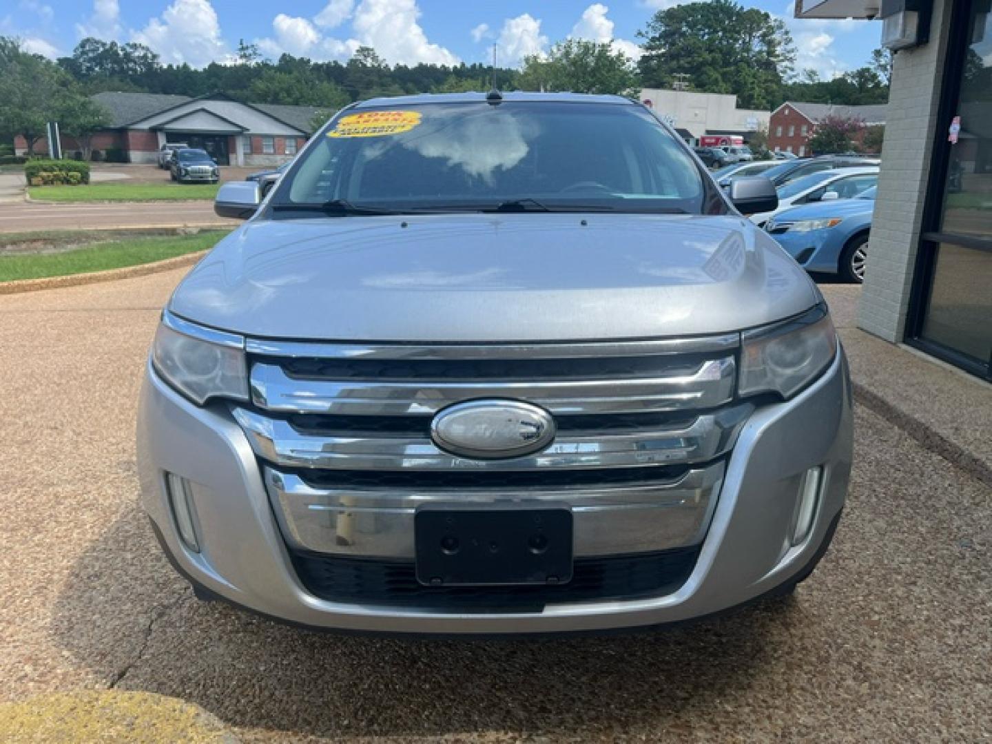 2013 SILVER /Black w/ Leather seats FORD EDGE SEL SEL (2FMDK3JC6DB) with an 3.5L V6 DOHC 24V engine, 6- Speed automatic transmission, located at 922 W. Beacon St., Philadelphia, MS, 39350, (601) 650-3675, 32.770447, -89.127151 - Title:2013 Ford Edge SEL FWD Year:2013 Make: Ford Model: Edge Engine:3.5L V6 DOHC 24V Body: SPORT UTILITY 4-DR Transmission:6-Speed Automatic Drive Type: FWD Mpg City:21 Mpg:30 Trim: SEL Seat: 7 w/ Third row - Photo#2