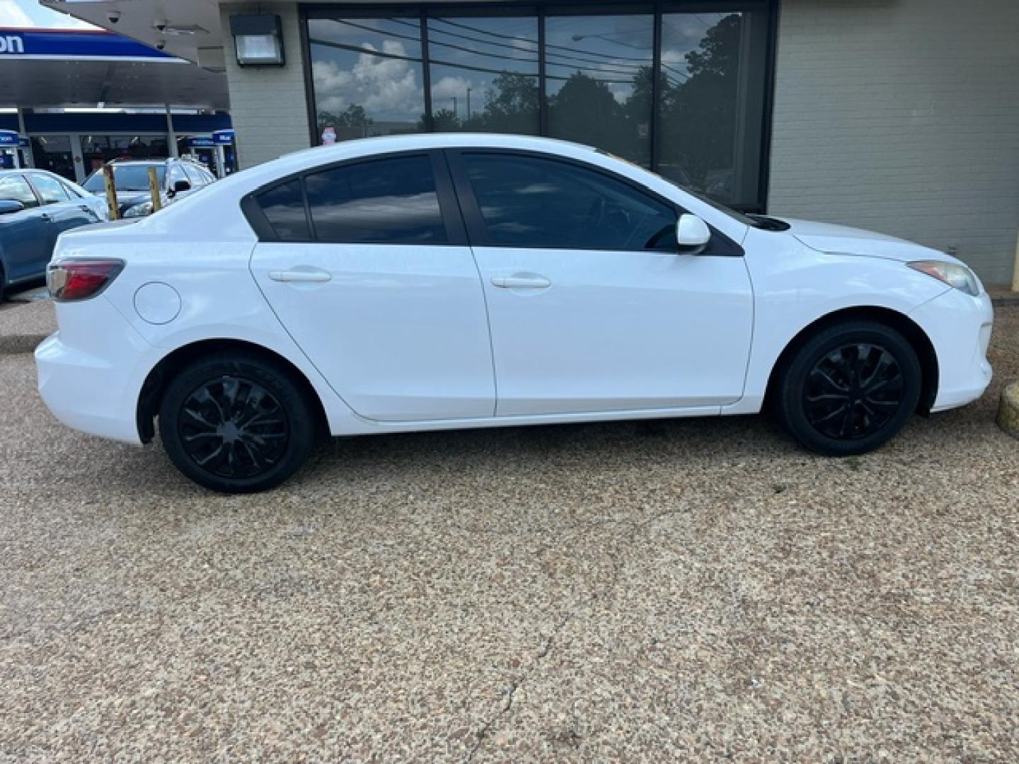 2013 WHITE /Black leather MAZDA MAZDA3 I SPORT W/SKY I-sport (JM1BL1U73D1) with an 2.0L L4 DOHC 16V engine, 5-Speed Automatic Overdrive transmission, located at 922 W. Beacon St., Philadelphia, MS, 39350, (601) 650-3675, 32.770447, -89.127151 - Title: 2013 Mazda MAZDA 3 Year: 2013 Make: Mazda Transmission: 5- Speed automatic overdrive Model: MAZDA3 Engine: 2.0L L4 DOHC 16V Body: SEDAN 4-DR Drive Type: FWD Mpg City: 28 Mpg: 30 Trim: I- Sport - Photo#0