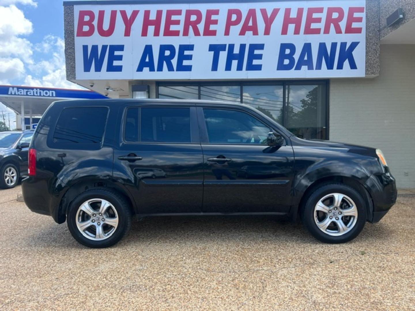 2013 BLACK HONDA PILOT EX EX (5FNYF3H46DB) with an 3.5L V6 SOHC 24V engine, 5-Speed Automatic transmission, located at 922 W. Beacon St., Philadelphia, MS, 39350, (601) 650-3675, 32.770447, -89.127151 - Title: 2013 Honda Pilot EX Year: 2013 Make: Honda Model: Pilot Engine: 3.5L V6 SOHC 24V Body: SPORT UTILITY 4-DR Transmission: 5-Speed Automatic Drive Type: FWD Mpg City: 18 Mpg: 25 Trim: EX - Photo#0