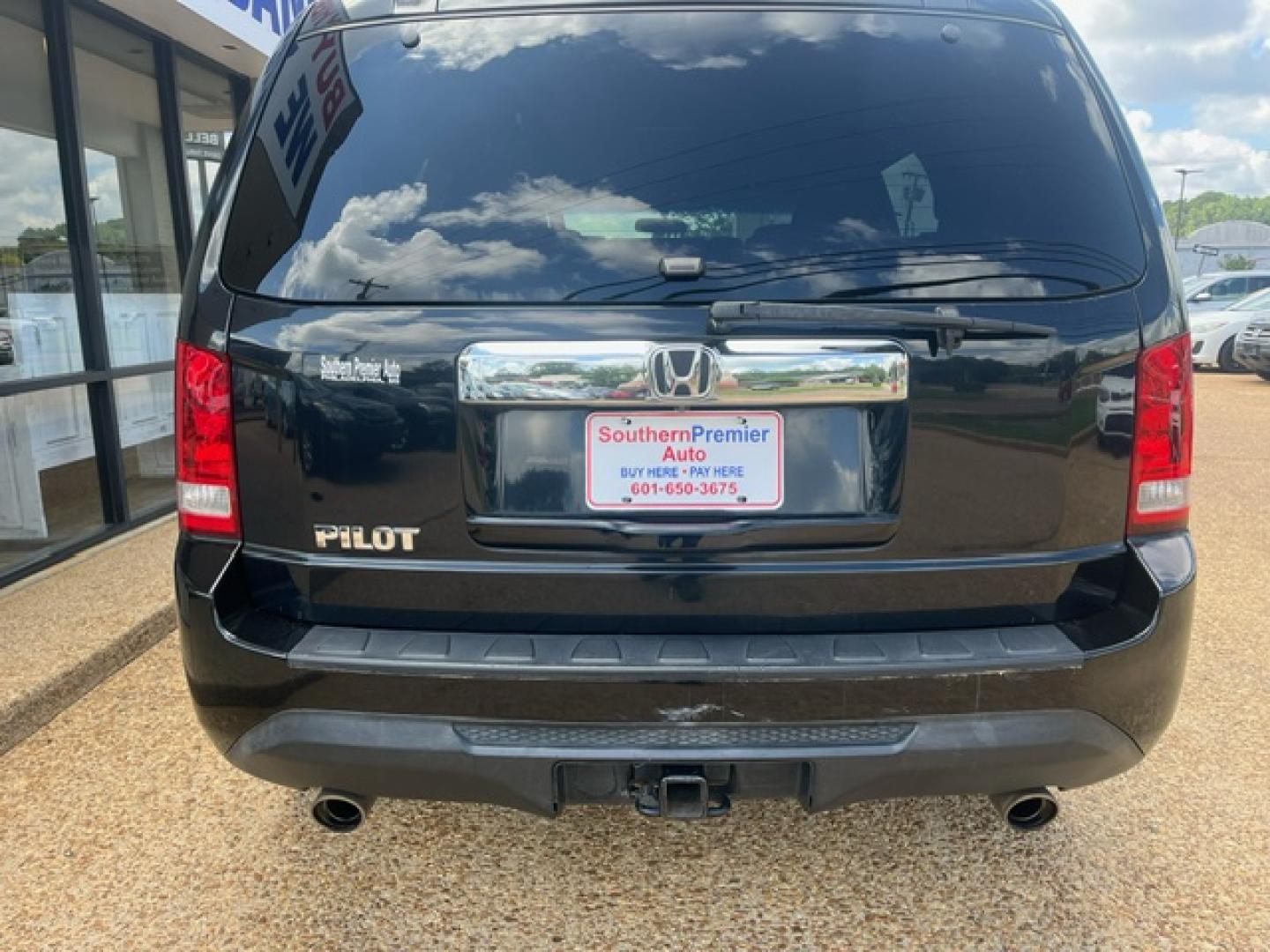 2013 BLACK HONDA PILOT EX EX (5FNYF3H46DB) with an 3.5L V6 SOHC 24V engine, 5-Speed Automatic transmission, located at 922 W. Beacon St., Philadelphia, MS, 39350, (601) 650-3675, 32.770447, -89.127151 - Title: 2013 Honda Pilot EX Year: 2013 Make: Honda Model: Pilot Engine: 3.5L V6 SOHC 24V Body: SPORT UTILITY 4-DR Transmission: 5-Speed Automatic Drive Type: FWD Mpg City: 18 Mpg: 25 Trim: EX - Photo#2