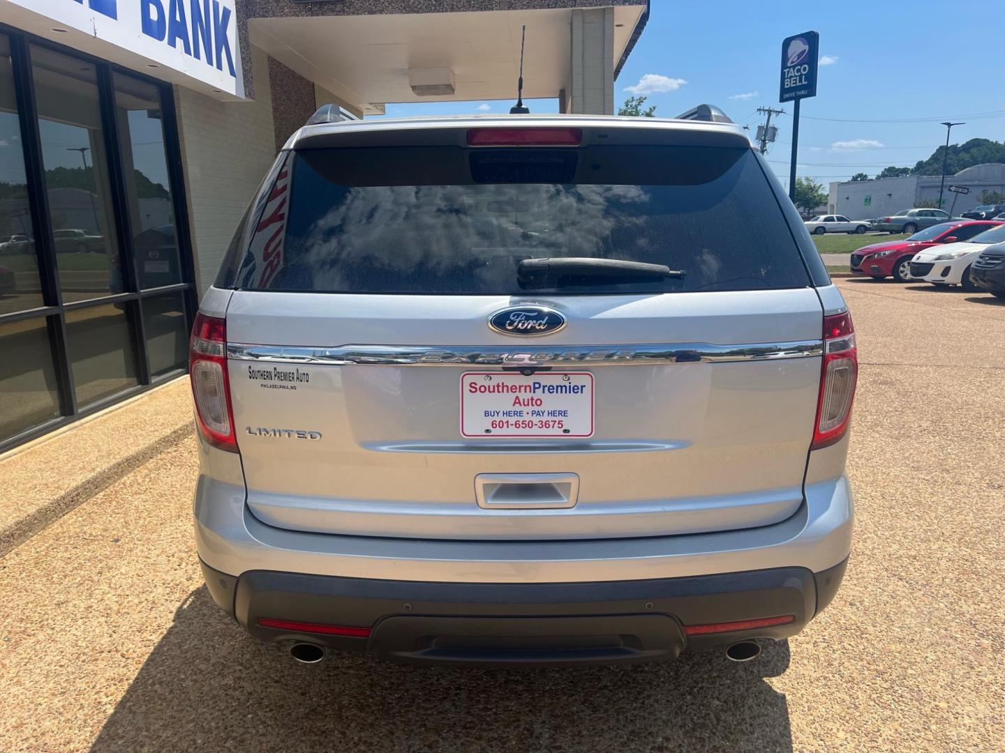 2012 SILVER /Black leather FORD EXPLORER LIMITED Limited (1FMHK7F81CG) with an 3.5L V6 DOHC 24V engine, 6-Speed Automatic transmission, located at 922 W. Beacon St., Philadelphia, MS, 39350, (601) 650-3675, 32.770447, -89.127151 - Title: 2012 Ford Explorer Limited Year: 2012 Make: Ford Model: Explorer Engine: 3.5L V6 DOHC 24V Body: SPORT UTILITY 4-DR Transmission: 6-Speed Automatic Drive Type: FWD Mpg City: 20 Mpg: 28 Trim: Limited - Photo#3