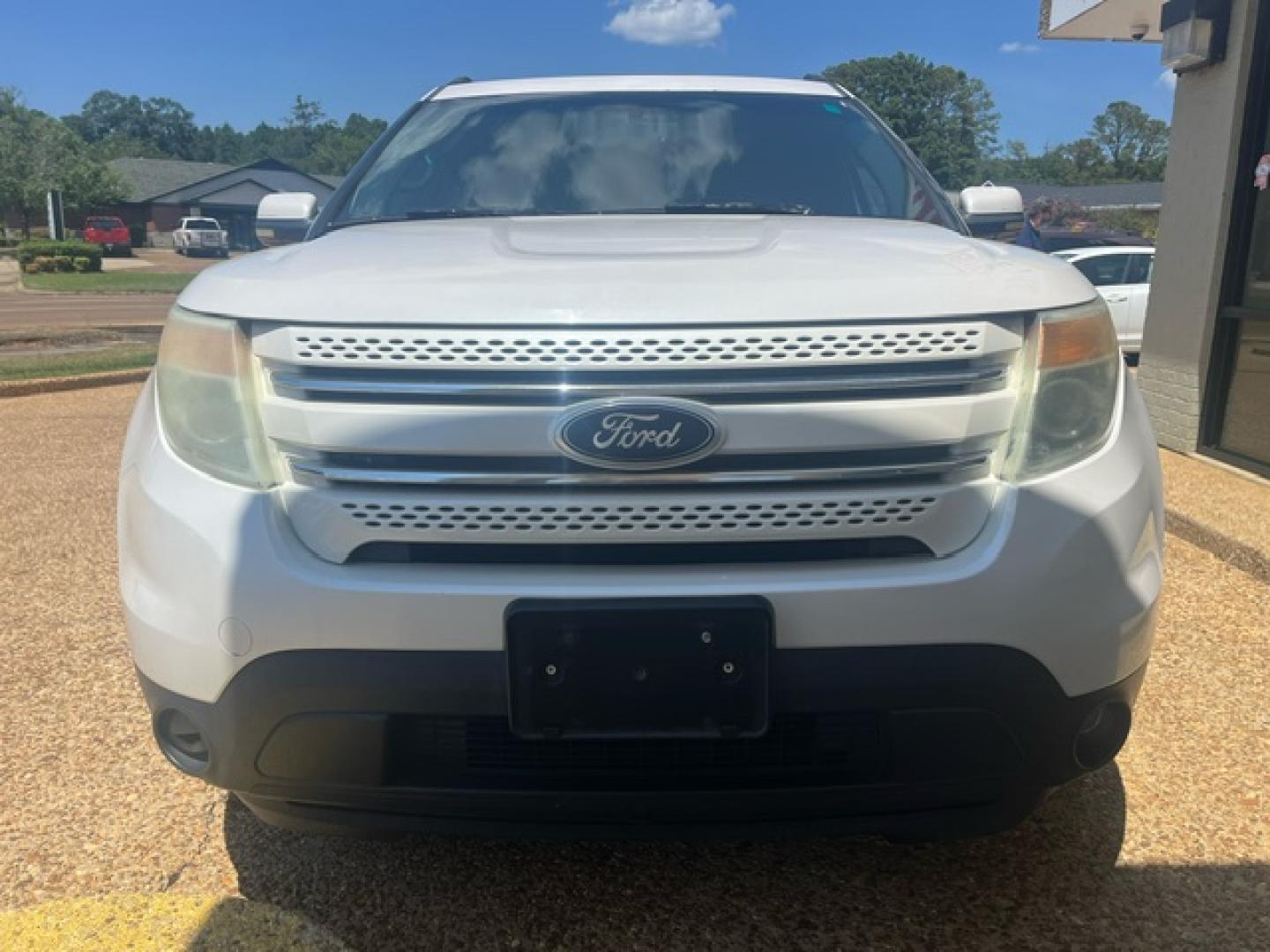 2011 WHITE /Black/ Brown leather FORD EXPLORER LIMITED Limited (1FMHK7F84BG) with an 3.5L V6 DOHC 24V engine, 6-Speed Automatic transmission, located at 922 W. Beacon St., Philadelphia, MS, 39350, (601) 650-3675, 32.770447, -89.127151 - Title: 2011 Ford Explorer Limited Year: 2011 Make: Ford Model: Explorer Engine: 3.5L V6 DOHC 24V Body: SPORT UTILITY 4-DR Transmission: 6-Speed Automatic Drive Type: FWD Mpg City: 17 Mpg: 23 Trim: Limited - Photo#1