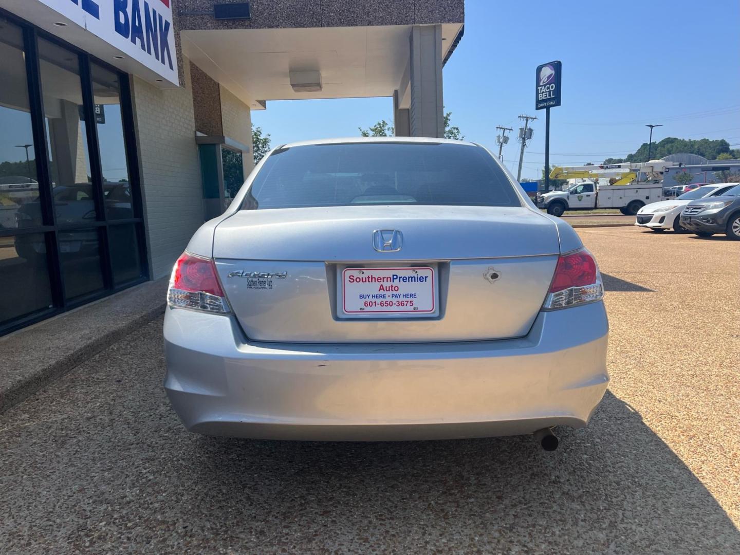 2010 SILVER HONDA ACCORD LX LX (1HGCP2F38AA) with an 2.0L L4 DOHC 16V engine, 6-Speed Automatic transmission, located at 922 W. Beacon St., Philadelphia, MS, 39350, (601) 650-3675, 32.770447, -89.127151 - Title: 2010 Honda Accord LX Year: 2010 Make: Honda Model: Accord Engine: 2.4L L4 DOHC 16V Body: SEDAN Transmission: 5-Speed Automatic Drive Type: FWD Mpg City: 26 Mpg: 30 Trim: LX - Photo#3