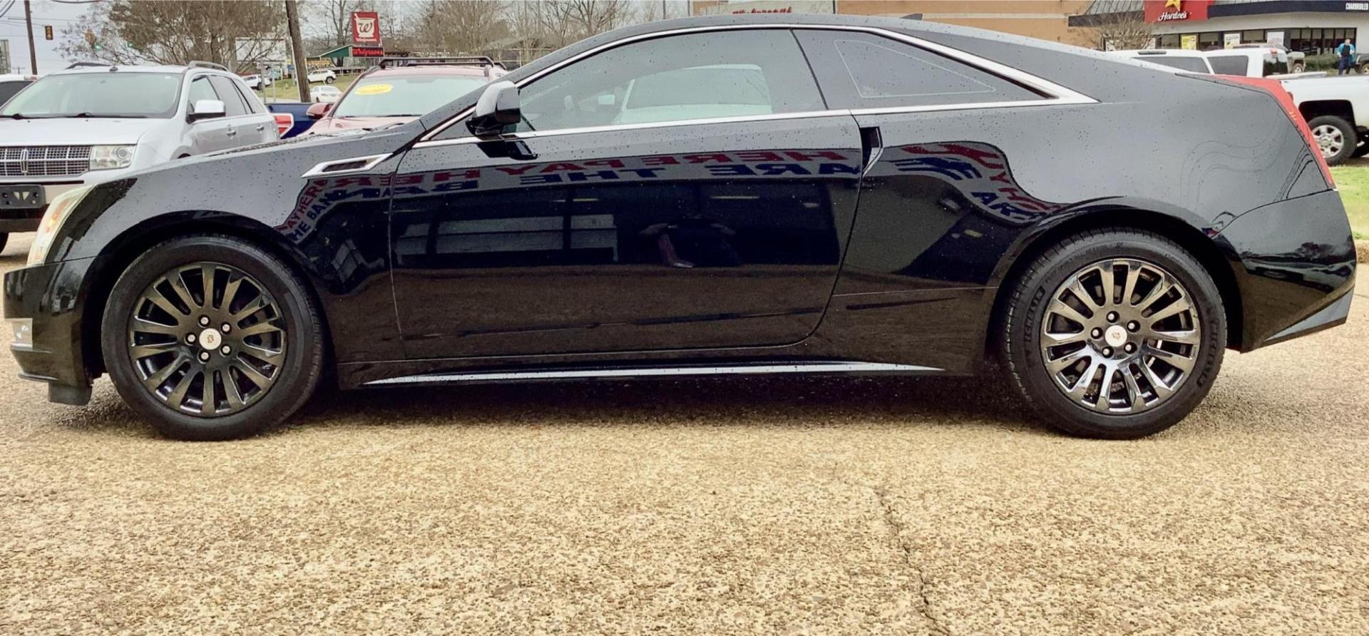 2013 BLACK /Gray CADILLAC CTS PERFORMANCE W/NA (1G6DK1E33D0) , located at 922 W. Beacon St., Philadelphia, MS, 39350, (601) 650-3675, 32.770447, -89.127151 - Title:2013 Cadillac CTS Performance Coupe w/ Navigation Year:2013 Make:Cadillac Model:CTS Engine:3.6L V6 DOHC 24V FFV Body:COUPE 2-DR Transmission:6-Speed Automatic Drive Type:RWD Mpg City:18 Mpg:27 Trim:Performance Coupe w/ Navigation - Photo#4