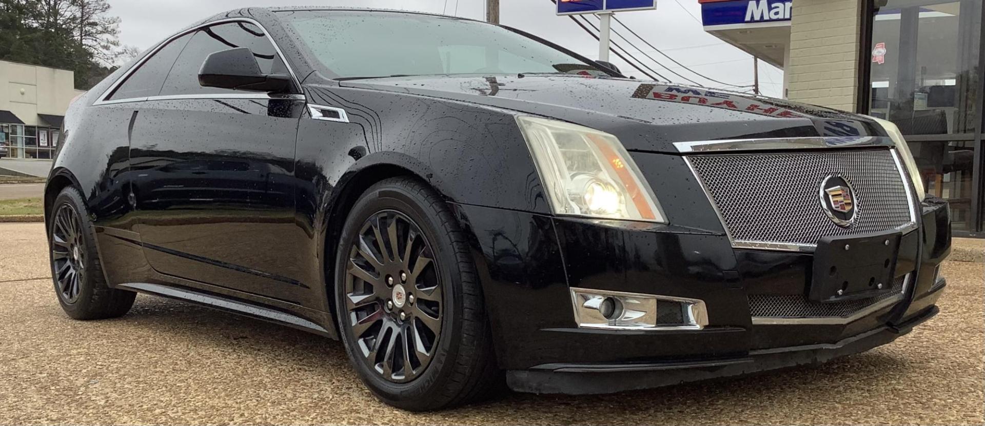 2013 BLACK /Gray CADILLAC CTS PERFORMANCE W/NA (1G6DK1E33D0) , located at 922 W. Beacon St., Philadelphia, MS, 39350, (601) 650-3675, 32.770447, -89.127151 - Title:2013 Cadillac CTS Performance Coupe w/ Navigation Year:2013 Make:Cadillac Model:CTS Engine:3.6L V6 DOHC 24V FFV Body:COUPE 2-DR Transmission:6-Speed Automatic Drive Type:RWD Mpg City:18 Mpg:27 Trim:Performance Coupe w/ Navigation - Photo#0